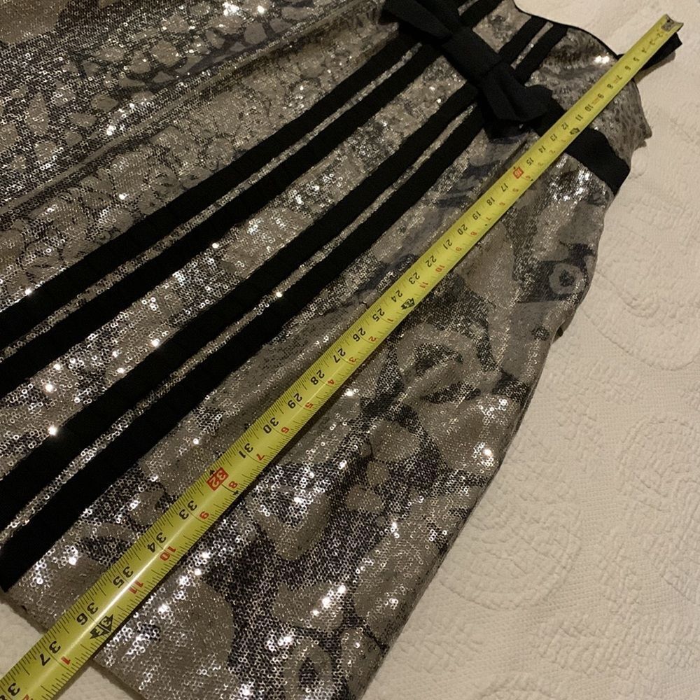 Diane Von Furstenberg sequin silk blend lined dress. 4 - Picture 8 of 16